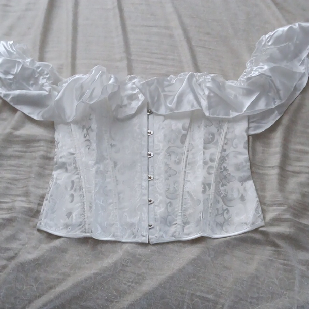 Elegant White Off-Shoulder Corset Top - Picture 2 of 15